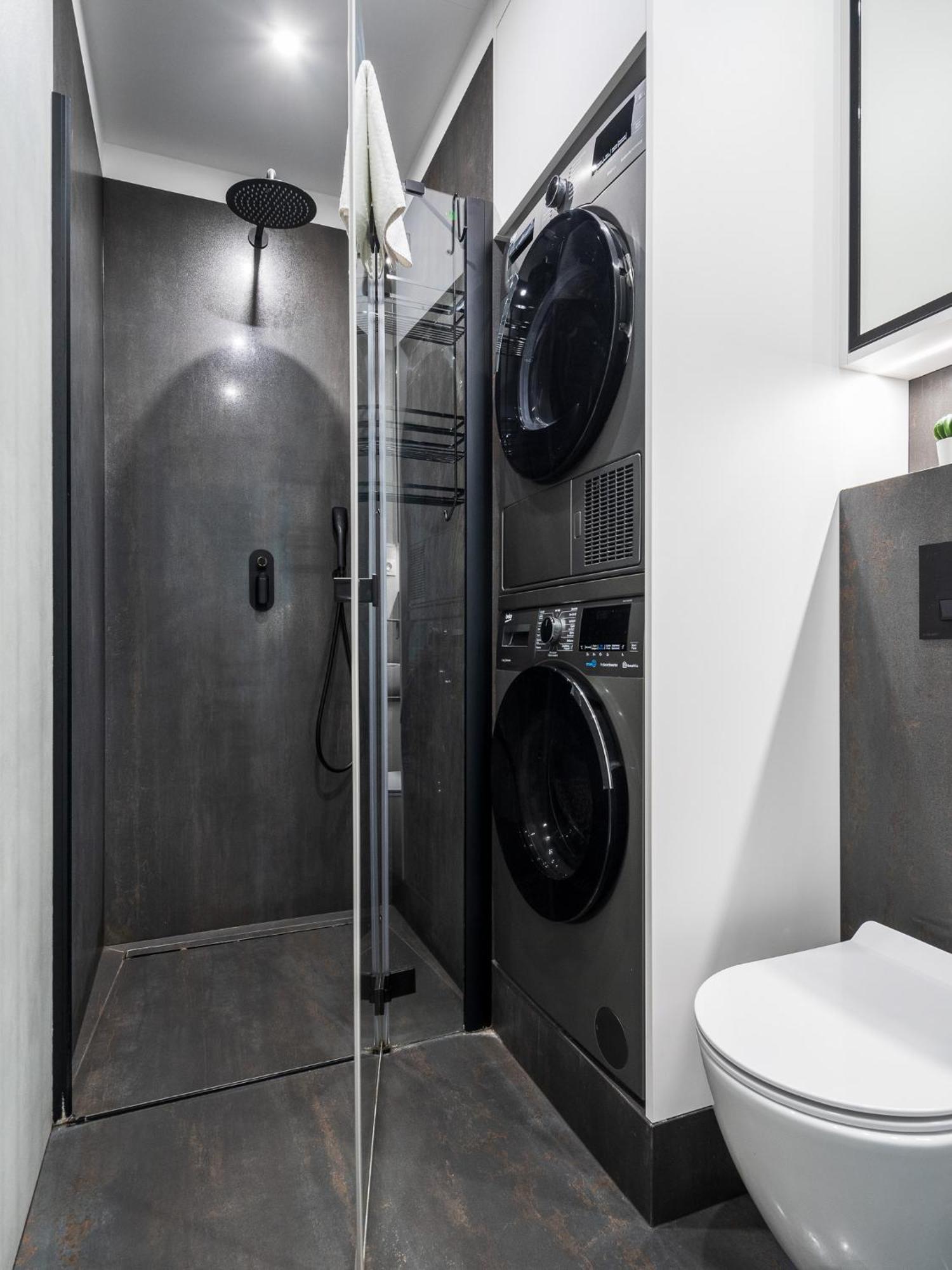 Wola Tower Deluxe Separate Bedroom With Free Garage - By Perfect Apart Warsawa Bagian luar foto