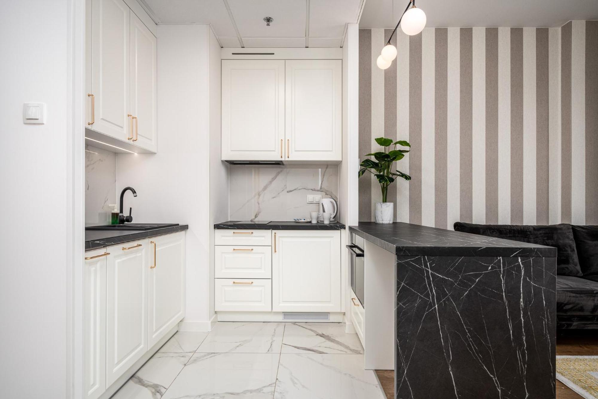 Wola Tower Deluxe Separate Bedroom With Free Garage - By Perfect Apart Warsawa Bagian luar foto